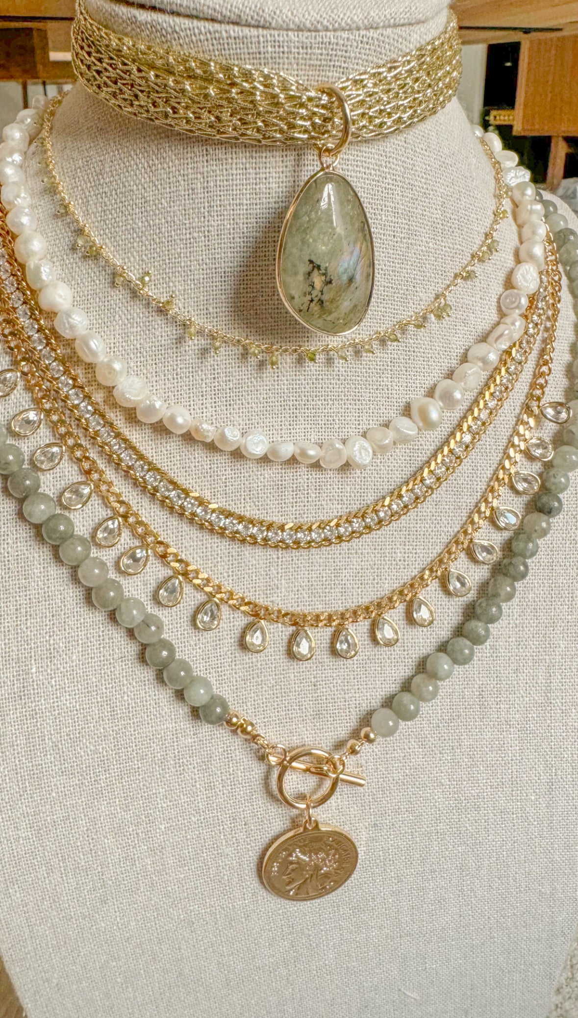 COLLAR GARGANTILLA PIEDRA