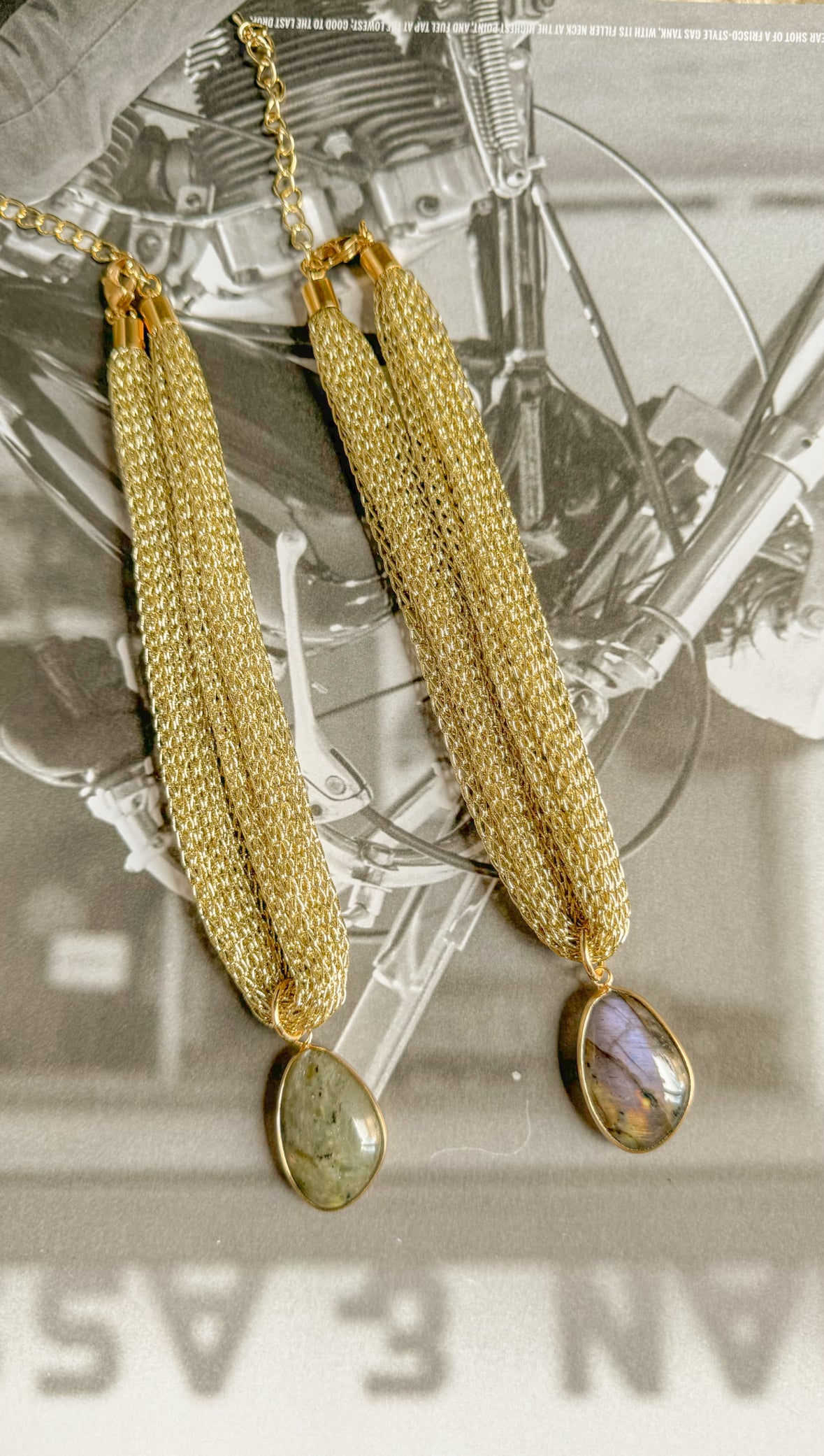 COLLAR GARGANTILLA PIEDRA